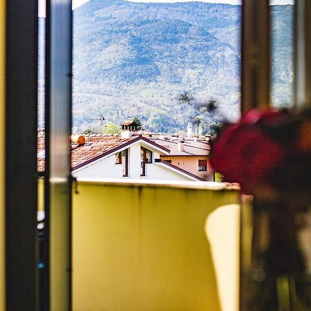 Appartamento Borgo Peschiere Maniago Exterior foto