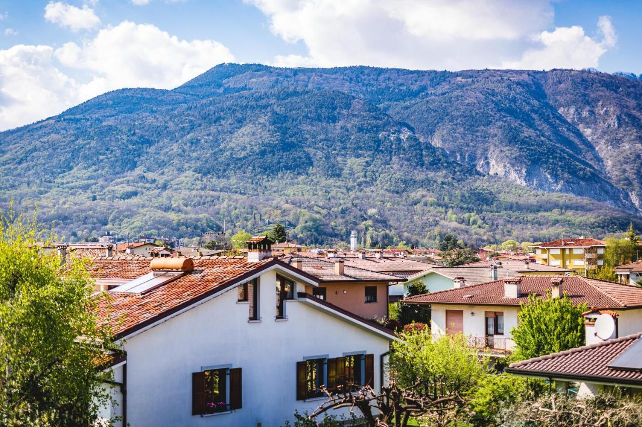 Appartamento Borgo Peschiere Maniago Exterior foto