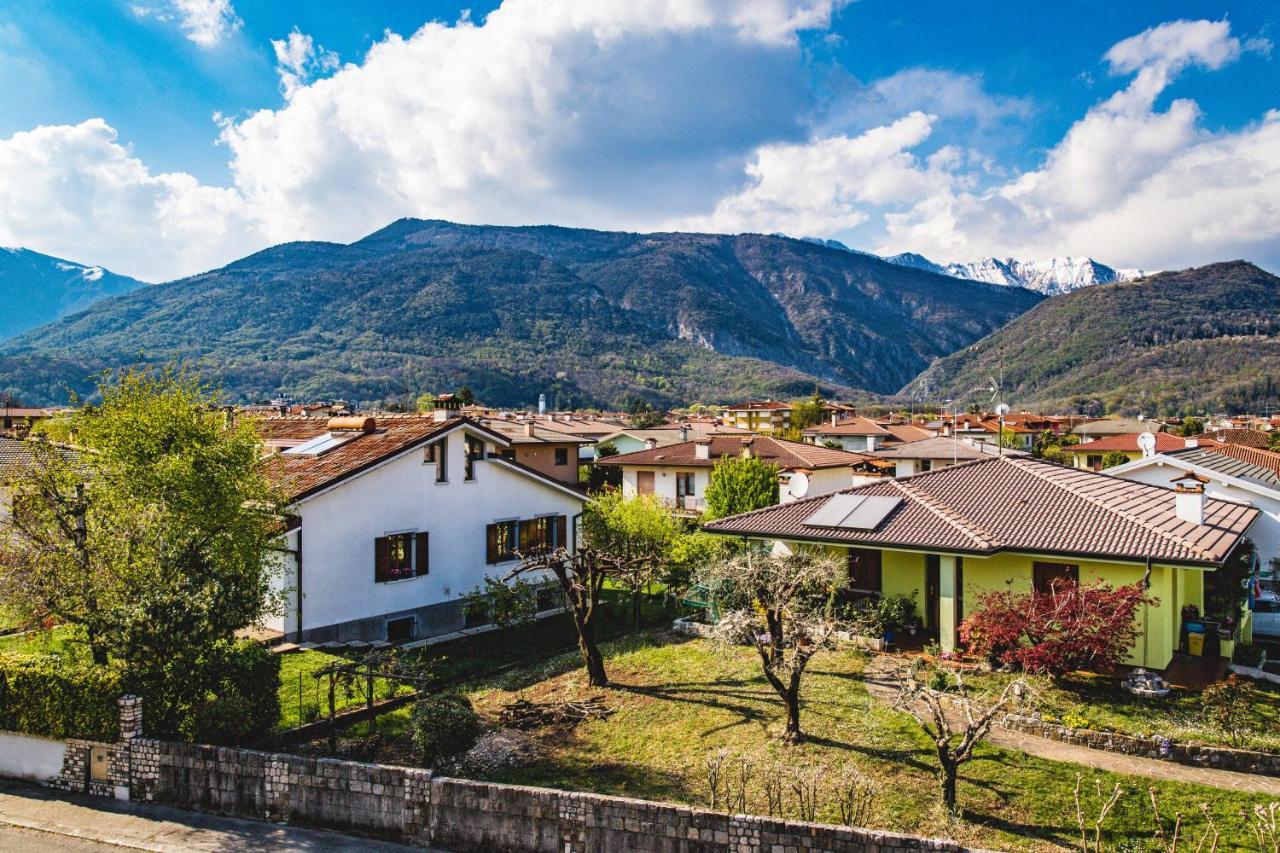 Appartamento Borgo Peschiere Maniago Exterior foto