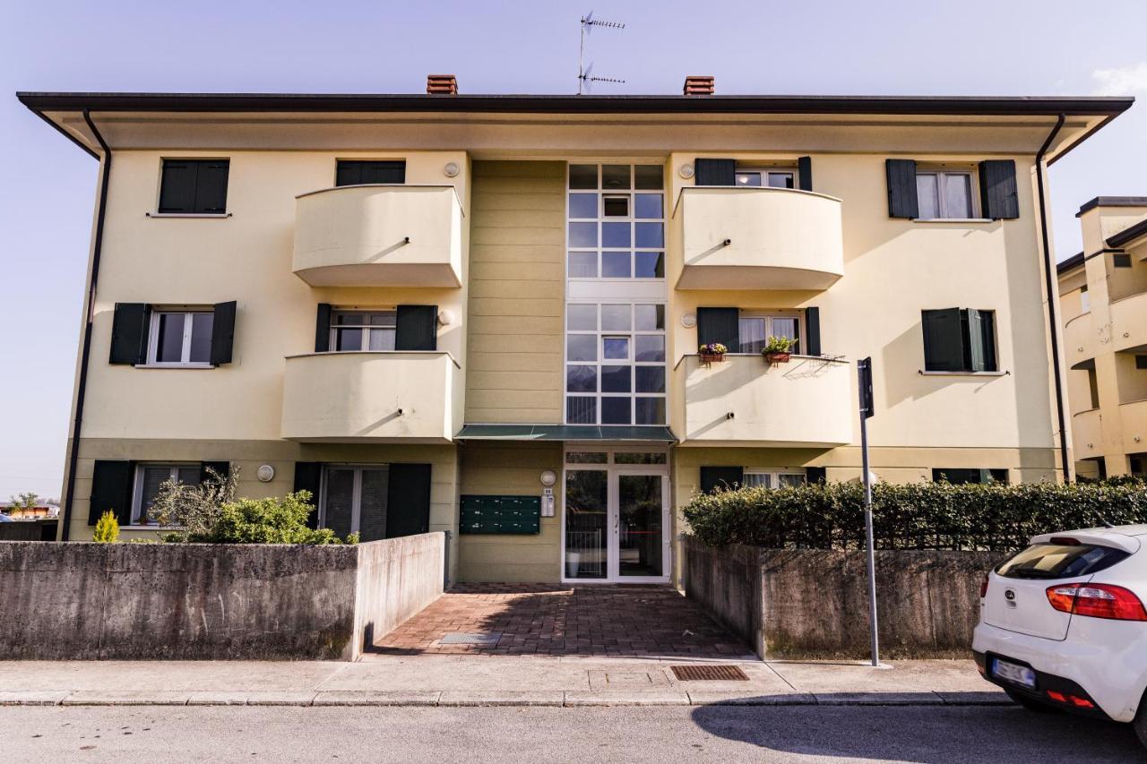 Appartamento Borgo Peschiere Maniago Exterior foto